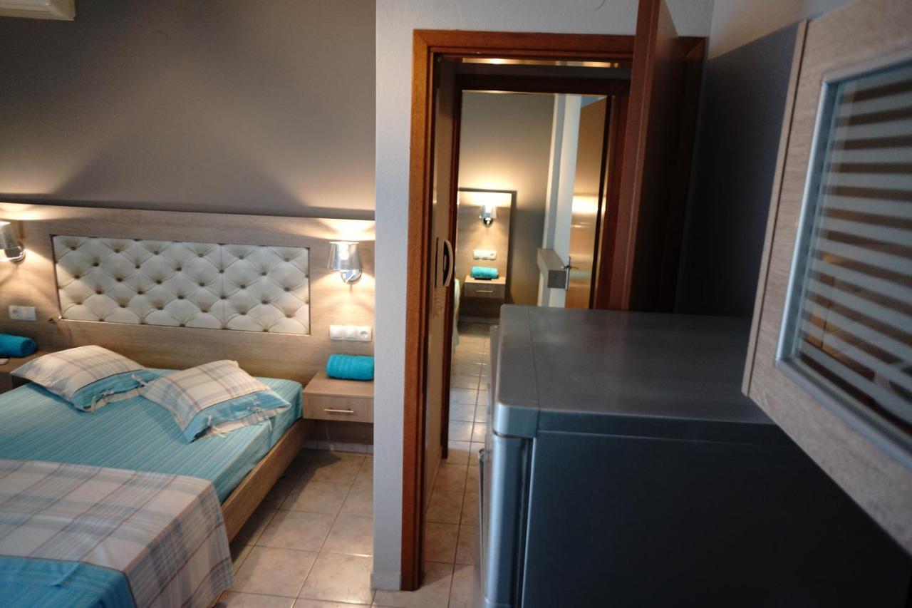 Blue Dream Hotel Olympiaki Akti Room photo